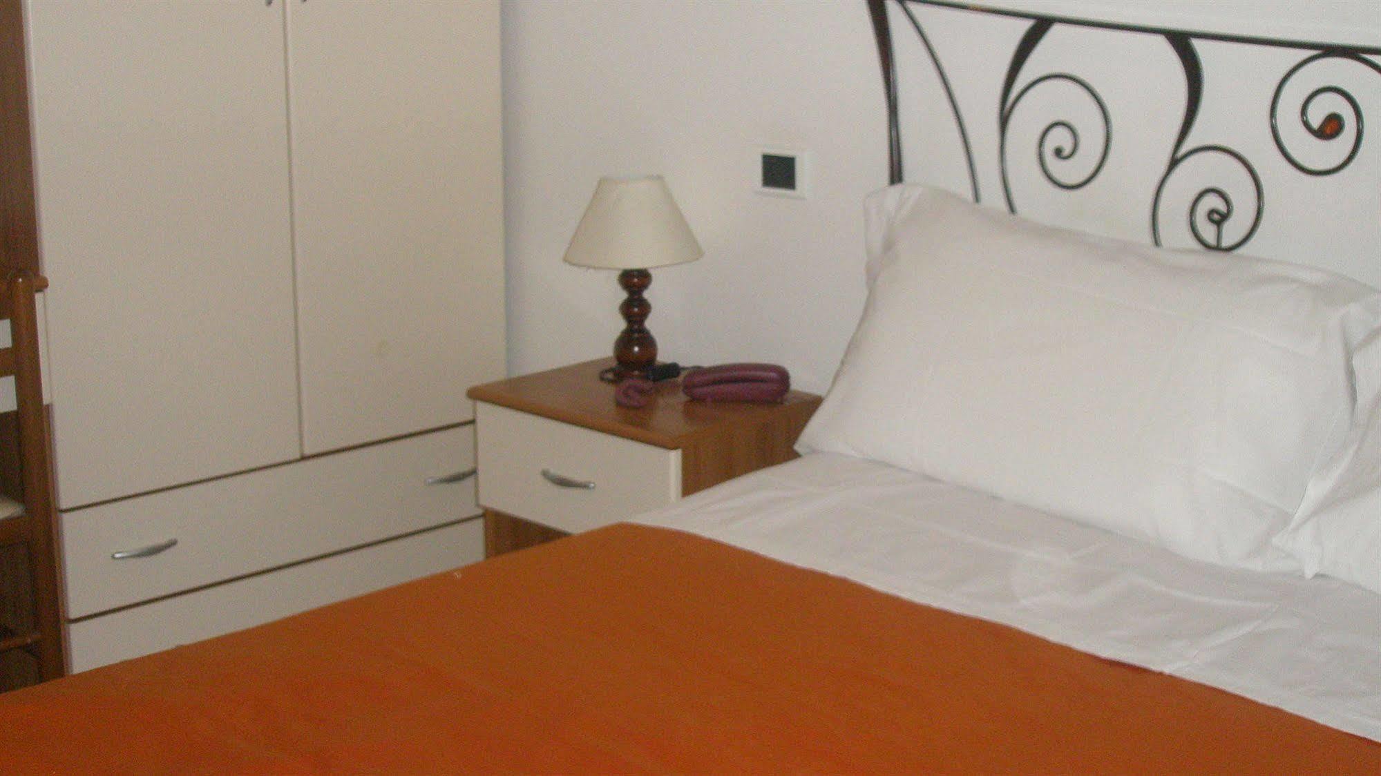 Hotel Athena Σπολέτο Εξωτερικό φωτογραφία